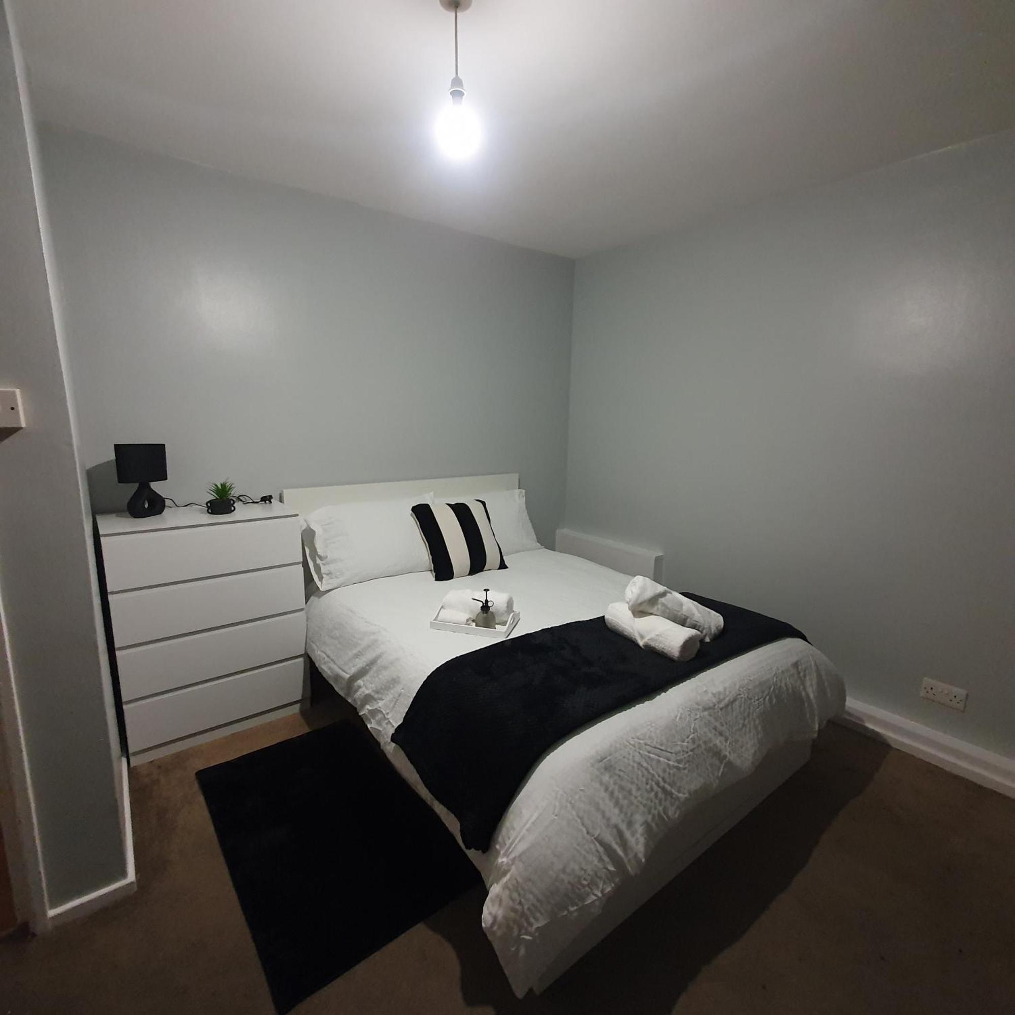 Yolo House Hotel London Bagian luar foto