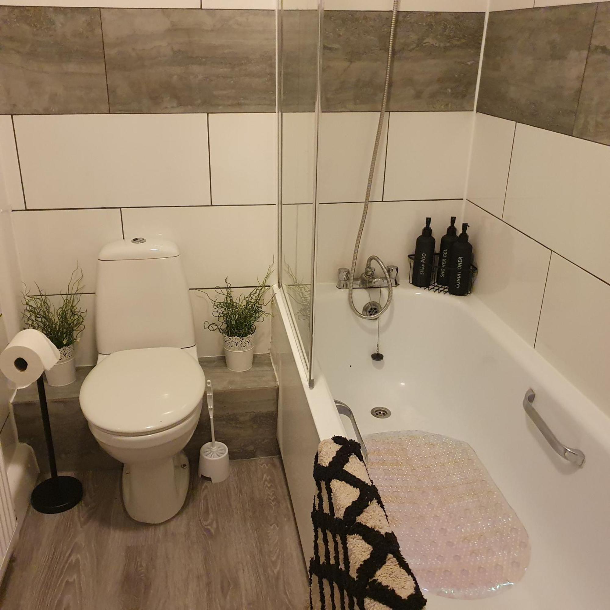 Yolo House Hotel London Bagian luar foto
