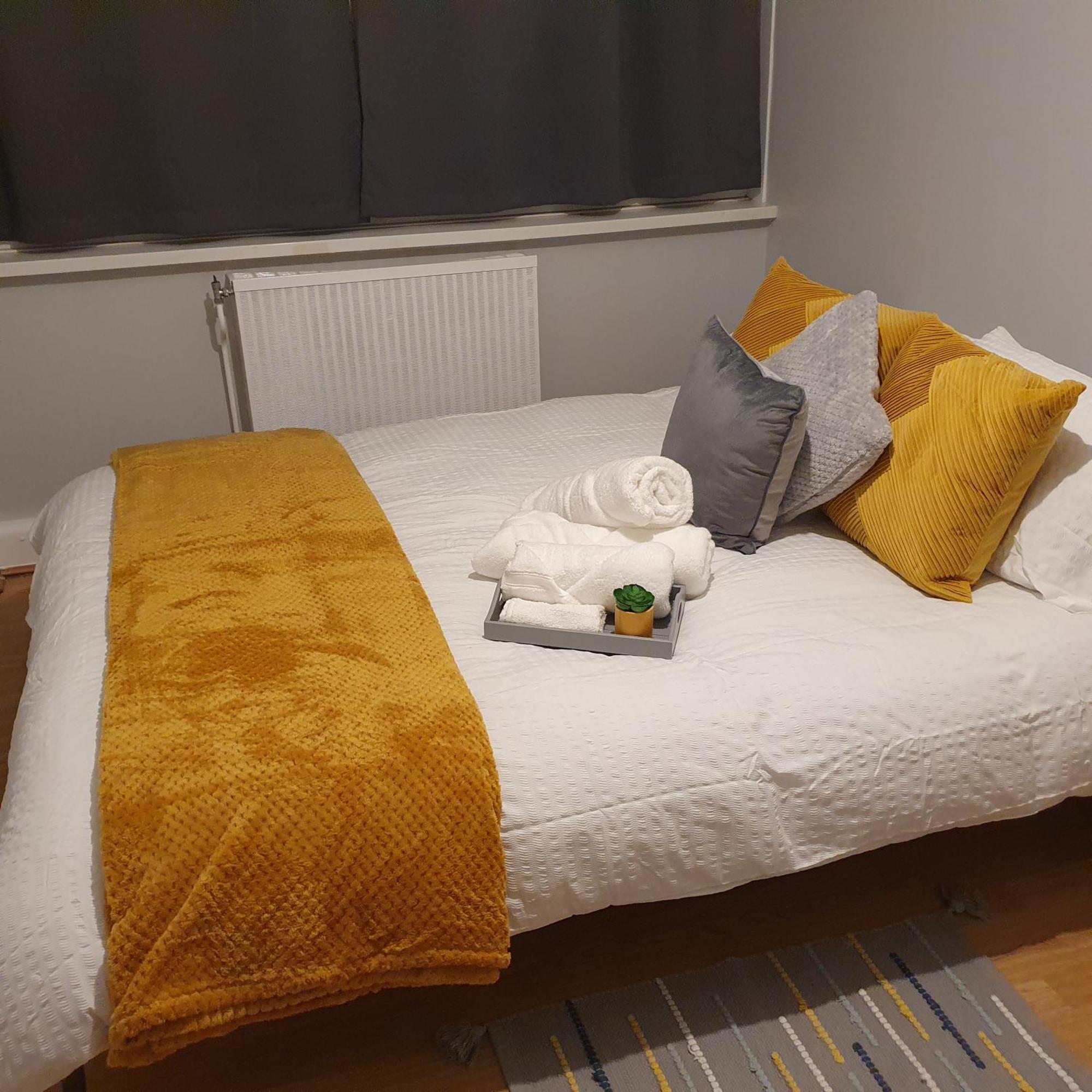 Yolo House Hotel London Bagian luar foto