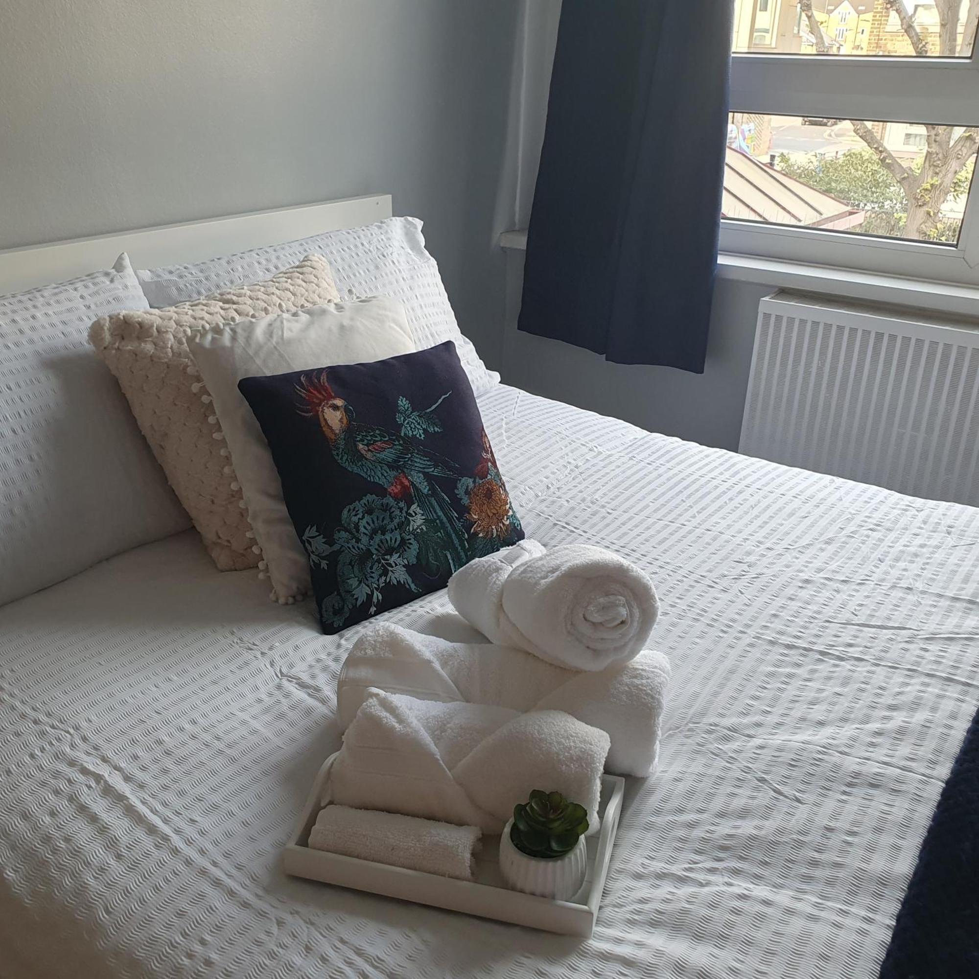 Yolo House Hotel London Bagian luar foto